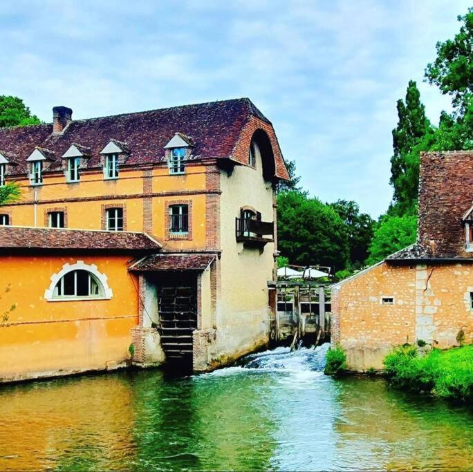 Maison De Charme En Pleine Nature Saint-Germain-des-Grois エクステリア 写真